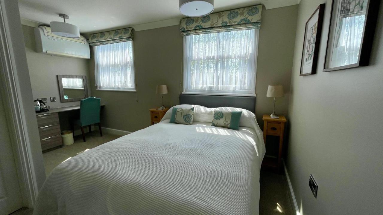 Yorke Lodge Bed And Breakfast Canterbury Exteriér fotografie